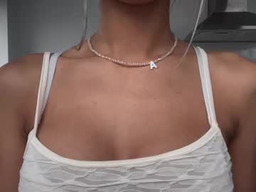 I like to tease you on mondays tip goal take my top off